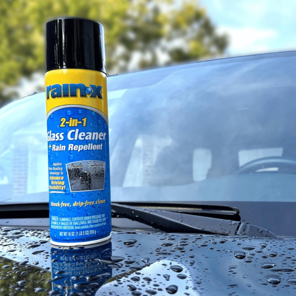 Rain-X 2-in-1 Glass Cleaner, 18oz, Blue - Image 2